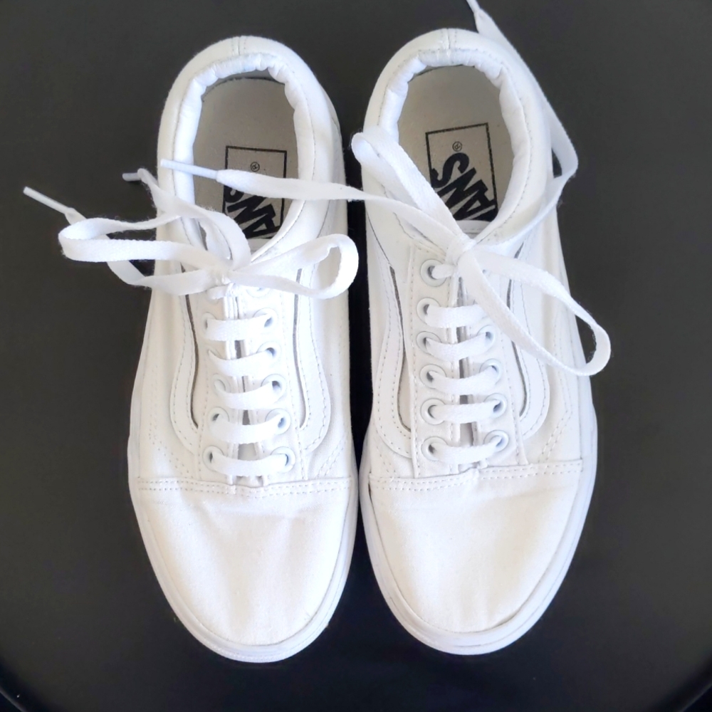 SOLD Vans Old Skool Platform white- size 6